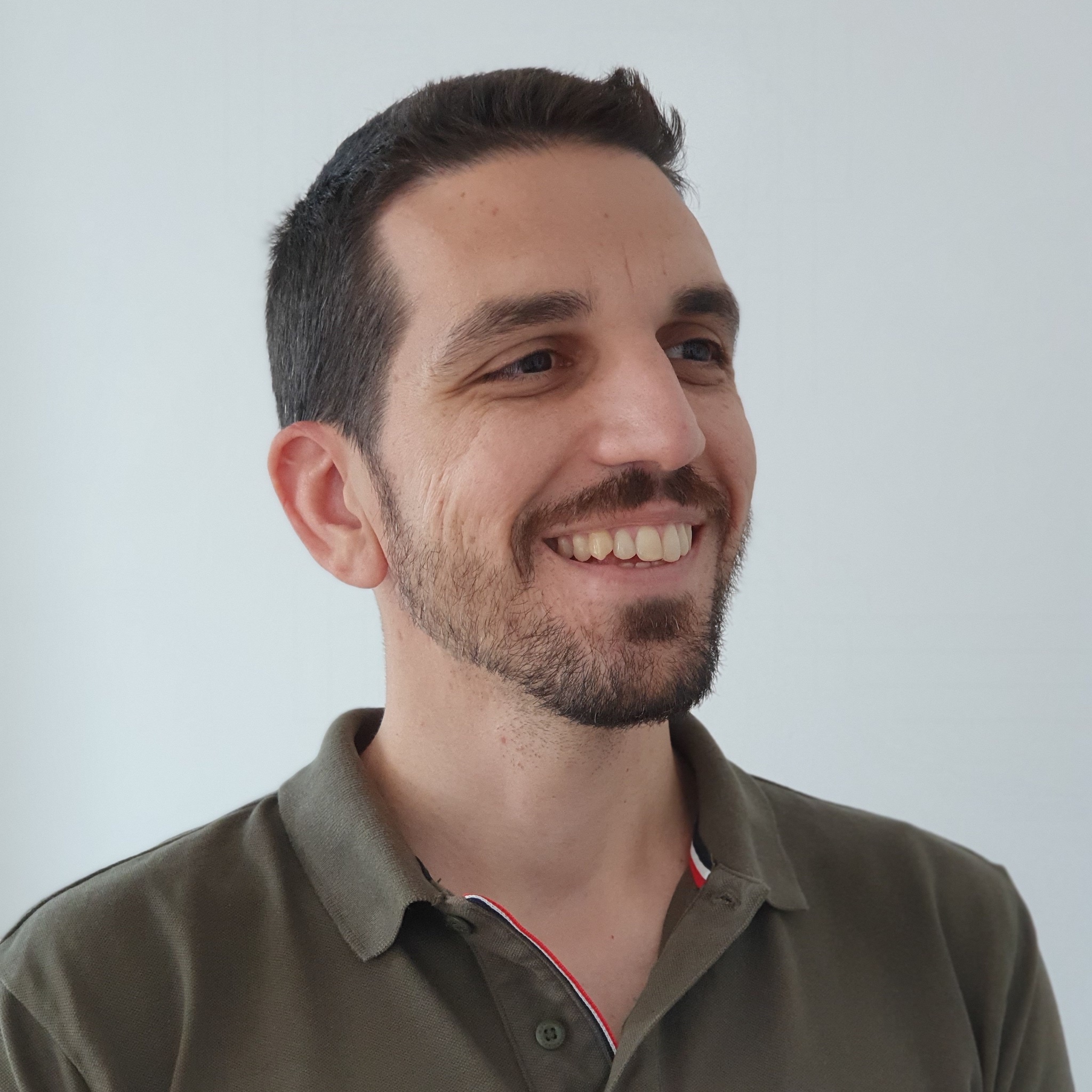 Moisés Macero avatar